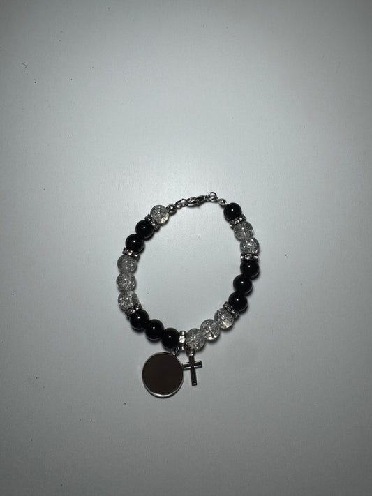 Black customizable bracelet