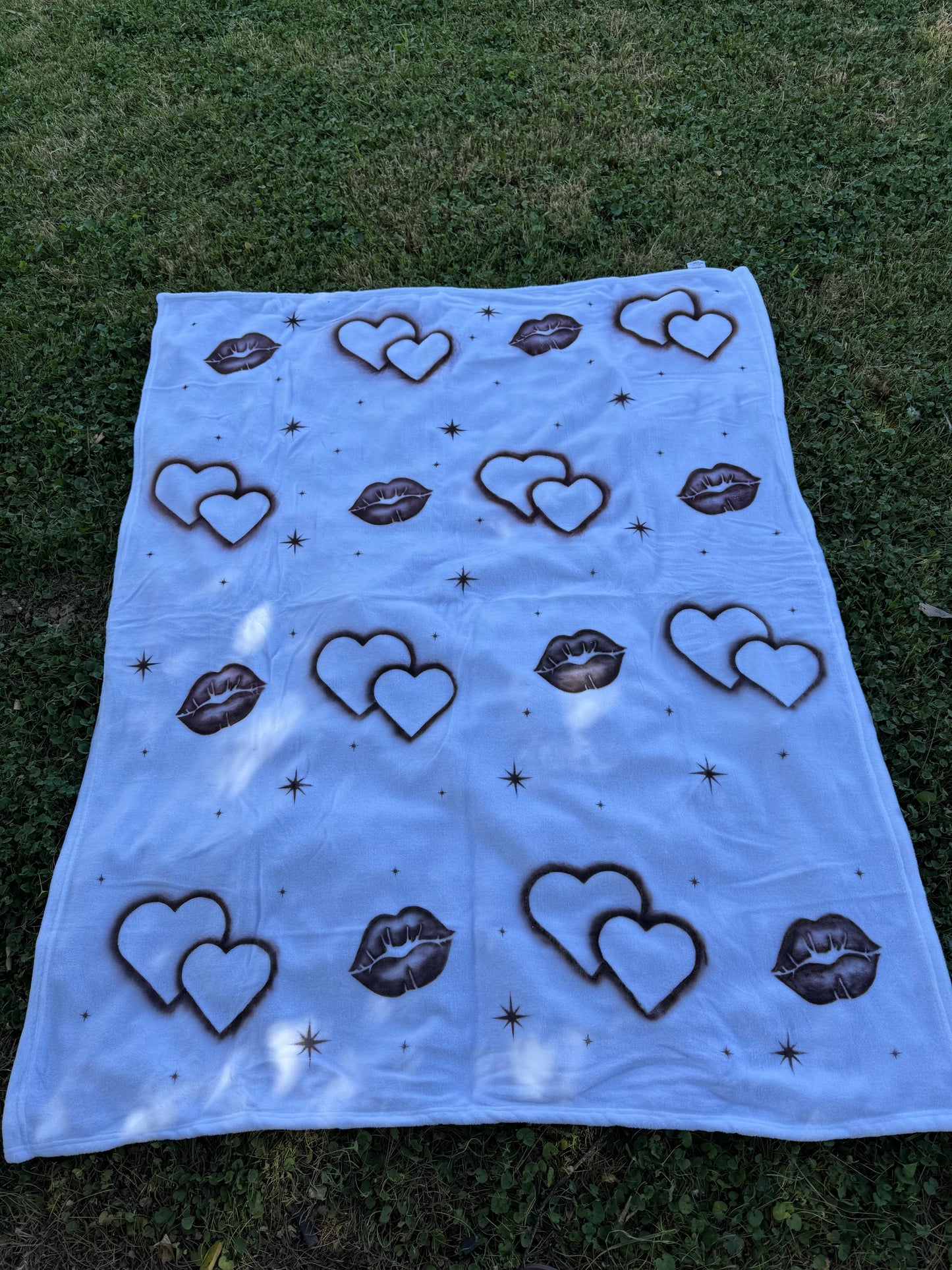 Brown airbrushed blanket( NO NAME)