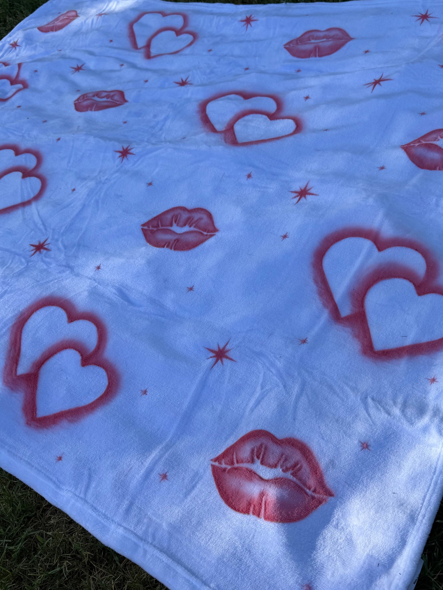 Pink airbrushed blanket (NO NAME)