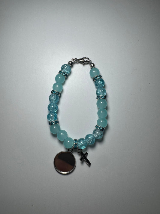 Blue customizable bracelet